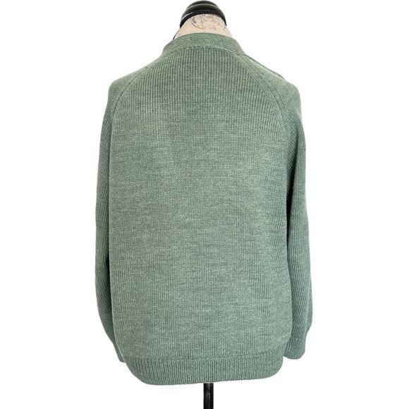 Green Women’s Cardigan Sweater Size Large Button  Chunky Knit Grandmacore Spring - Picture 2 of 13